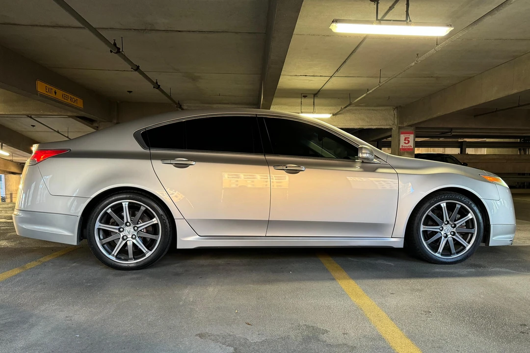 2011 Acura TL 4th Gen - Image 14 of 31