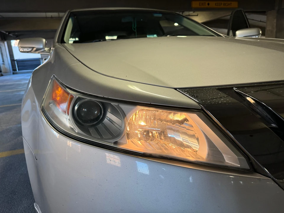 2011 Acura TL 4th Gen - Image 16 of 31
