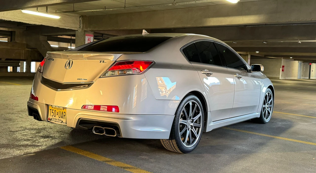 2011 Acura TL 4th Gen - Image 12 of 31
