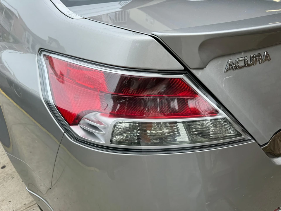 2011 Acura TL 4th Gen - Image 23 of 31