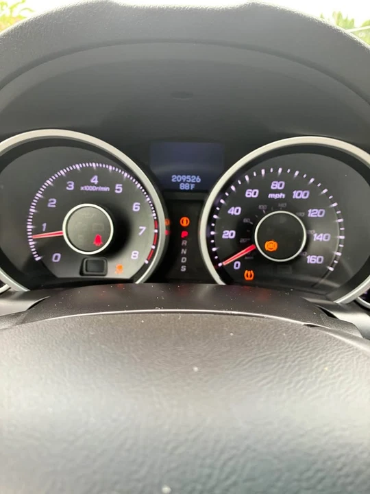 2011 Acura TL 4th Gen - Image 4 of 5