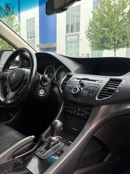 2011 Acura TSX 2nd Gen - Image 12 of 14