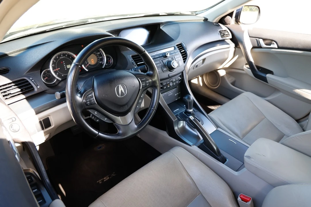 2011 Acura TSX 2nd Gen - Image 4 of 12