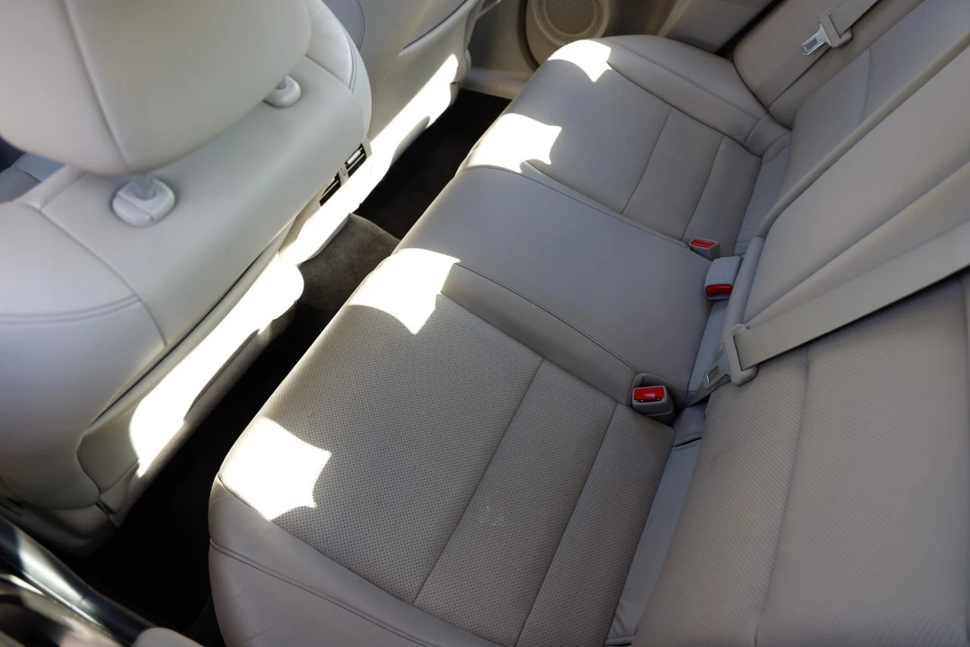 2011 Acura TSX 2nd Gen - Image 10 of 12