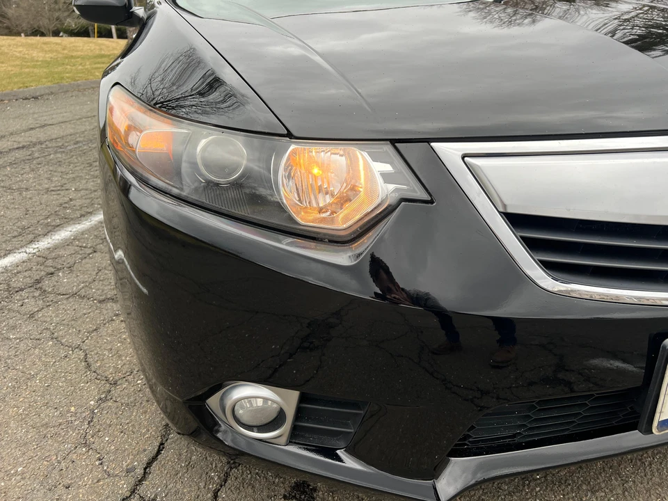 2011 Acura TSX 2nd Gen - Image 26 of 31