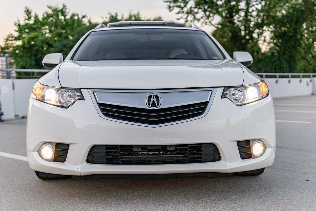 2011 Acura TSX 2nd Gen - Image 10 of 31