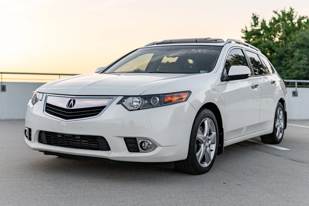 2011 Acura TSX 2nd Gen - Image 2 of 31