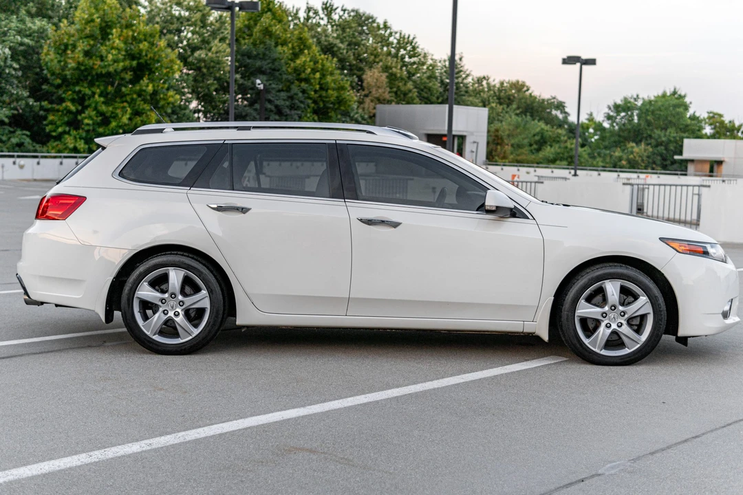 2011 Acura TSX 2nd Gen - Image 4 of 31