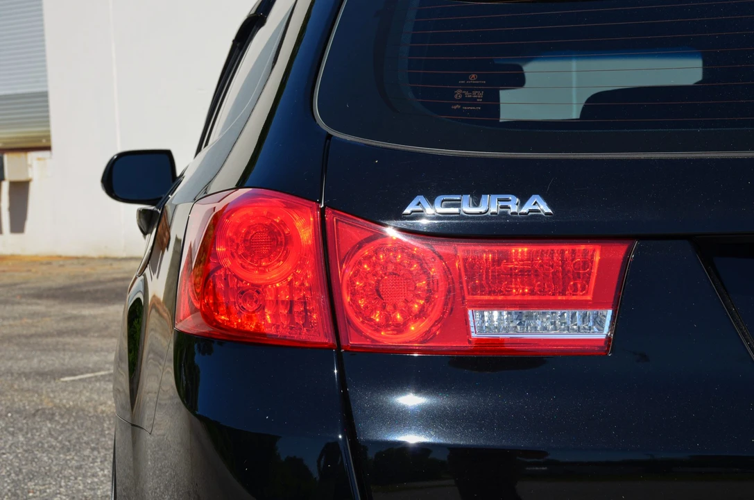 2011 Acura TSX 2nd Gen - Image 25 of 31