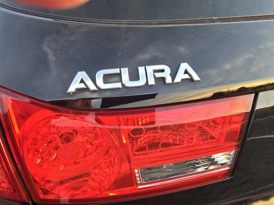 2011 Acura TSX 2nd Gen - Image 24 of 31
