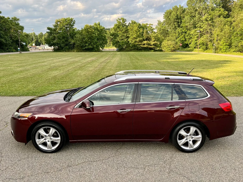 2011 Acura TSX 2nd Gen - Image 9 of 31
