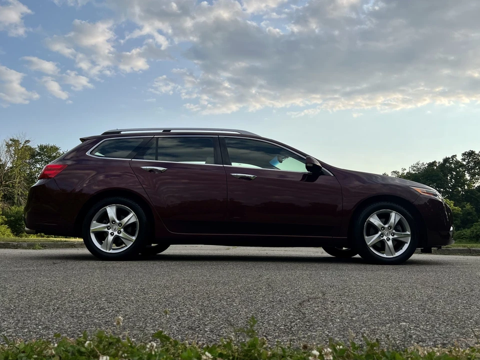 2011 Acura TSX 2nd Gen - Image 29 of 31