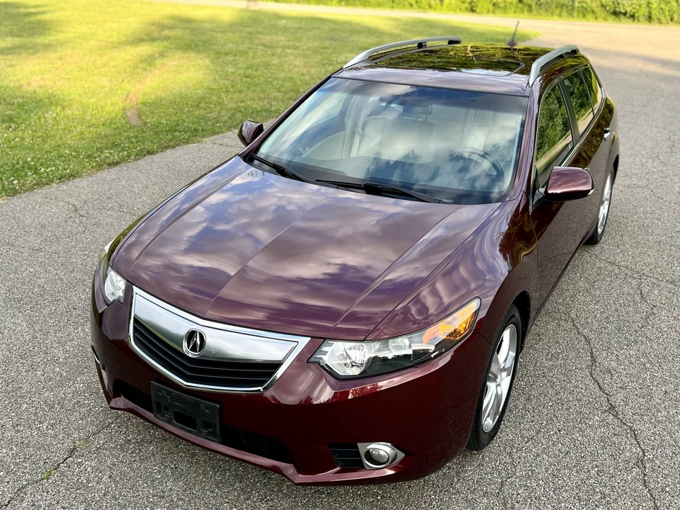 2011 Acura TSX 2nd Gen - Image 2 of 31