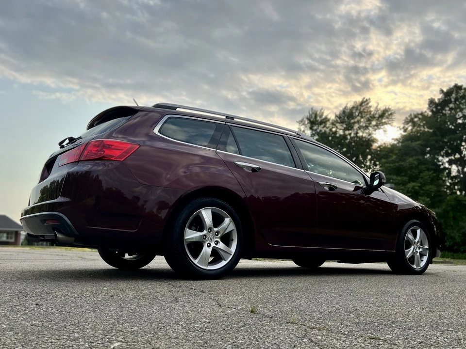 2011 Acura TSX 2nd Gen - Image 26 of 31