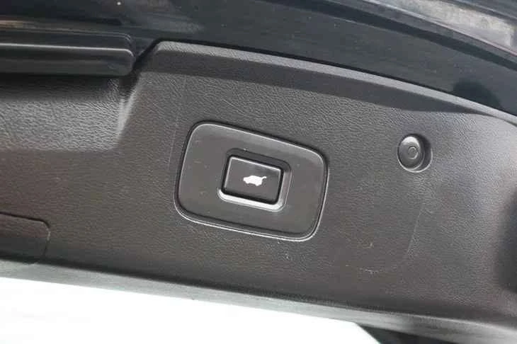 2011 Acura ZDX 1st Gen - Image 16 of 18