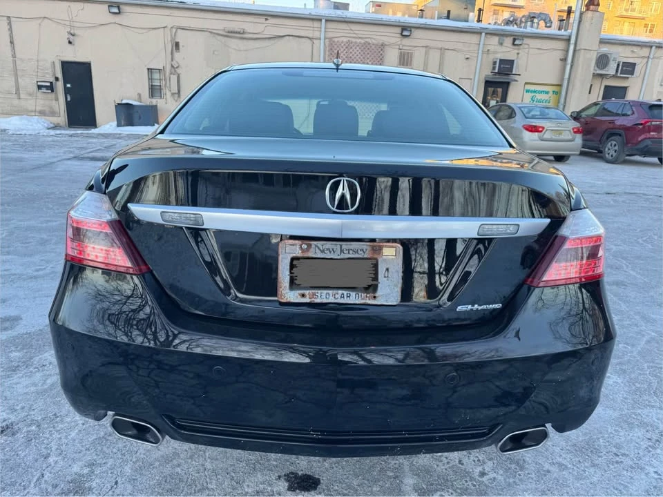 2011 Acura RL 2nd Gen - Image 8 of 16