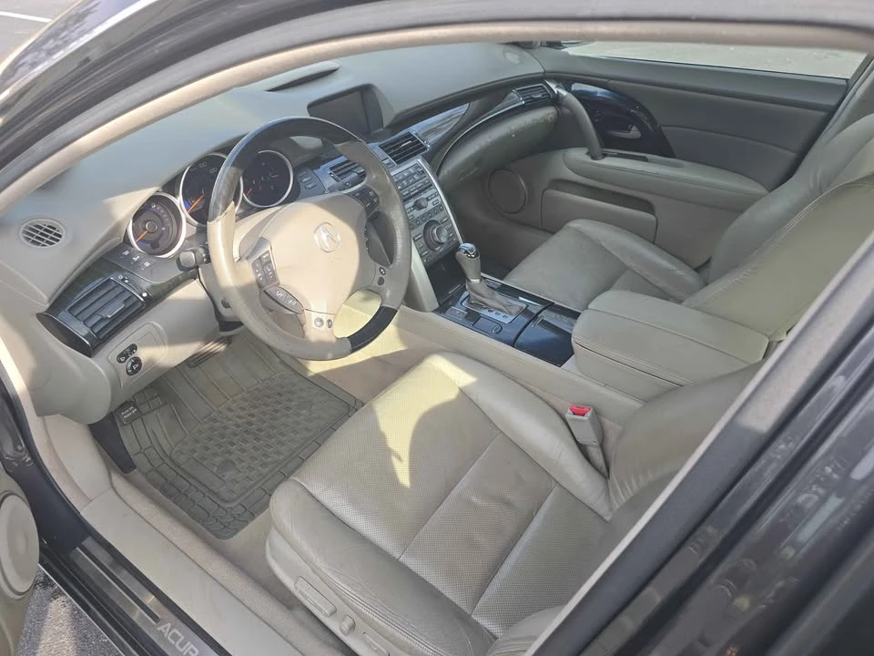 2011 Acura RL 2nd Gen - Image 14 of 15