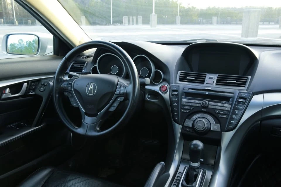 2011 Acura TL 4th Gen - Image 9 of 19