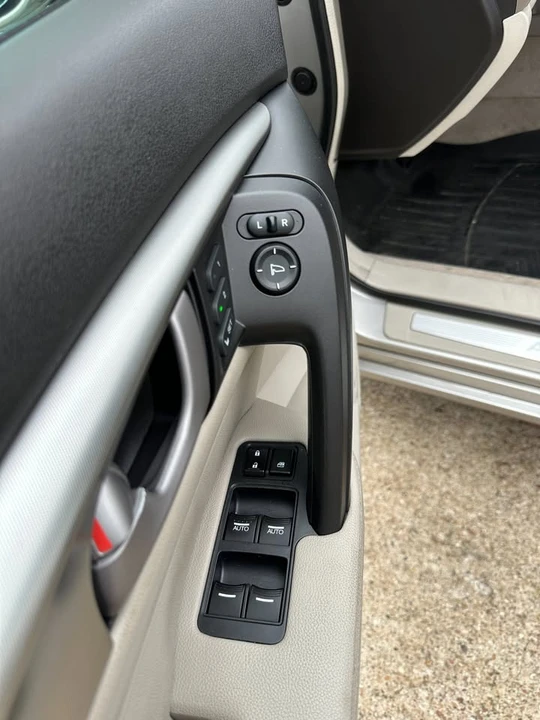 2011 Acura TL 4th Gen - Image 13 of 17