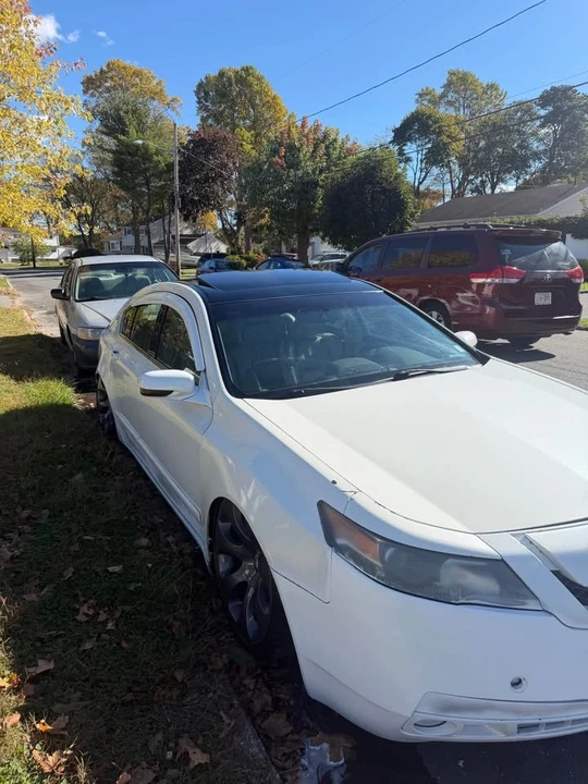2011 Acura TL 3rd Gen - Image 2 of 13
