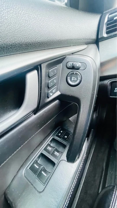 2011 Acura TL 4th Gen - Image 19 of 20