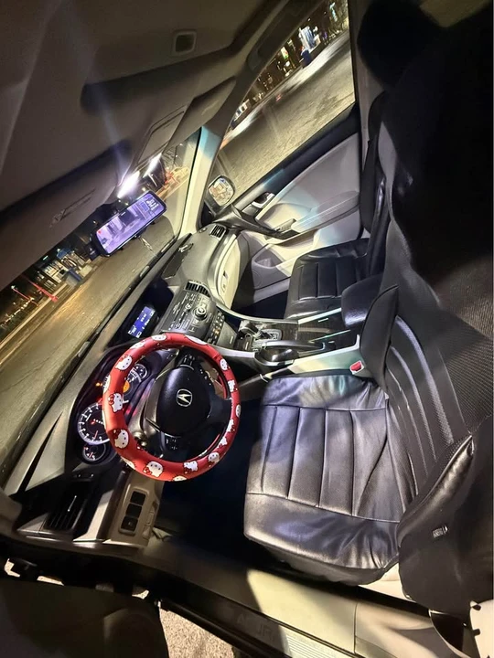 2011 Acura TSX 2nd Gen - Image 7 of 10