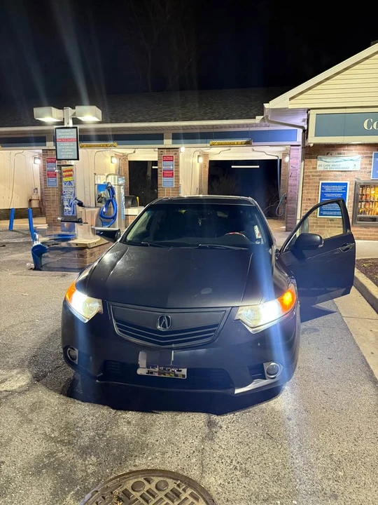 2011 Acura TSX 2nd Gen - Image 8 of 10