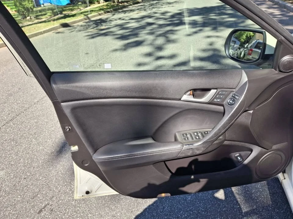 2011 Acura TSX 2nd Gen - Image 11 of 19