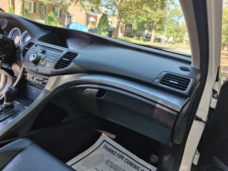 2011 Acura TSX 2nd Gen - Image 17 of 19