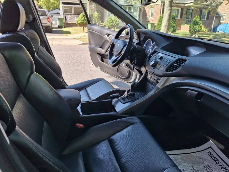 2011 Acura TSX 2nd Gen - Image 16 of 19