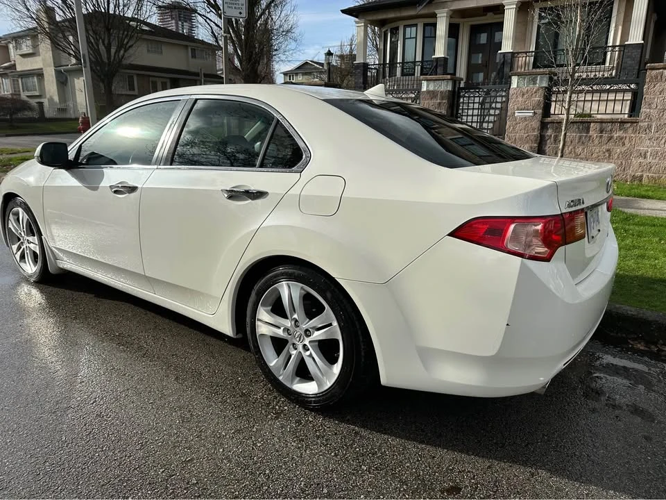 2011 Acura TSX 2nd Gen - Image 4 of 8