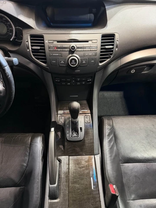 2011 Acura TSX 2nd Gen - Image 11 of 13
