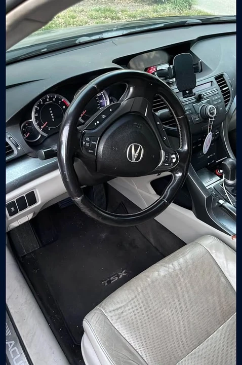 2011 Acura TSX 2nd Gen - Image 7 of 9