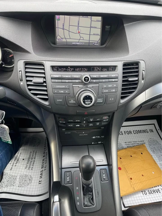 2011 Acura TSX 2nd Gen - Image 16 of 19
