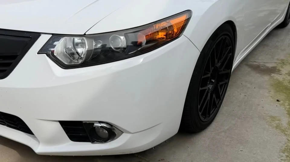 2011 Acura TSX 2nd Gen - Image 5 of 12