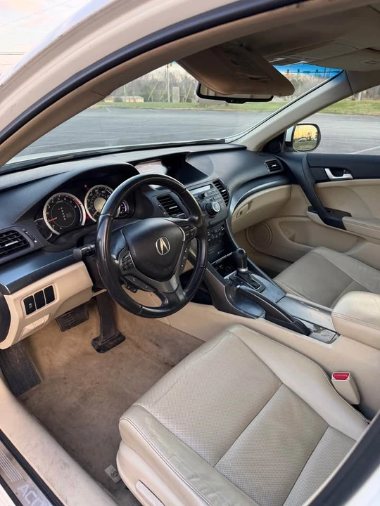 2011 Acura TSX 2nd Gen - Image 11 of 15