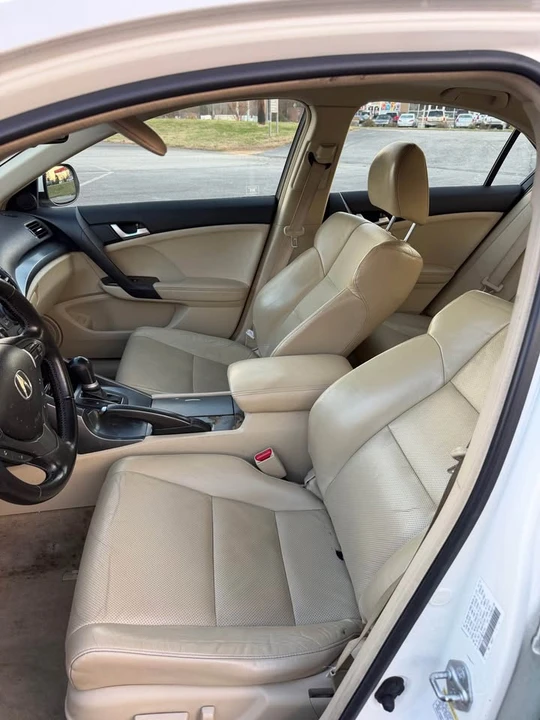 2011 Acura TSX 2nd Gen - Image 9 of 15
