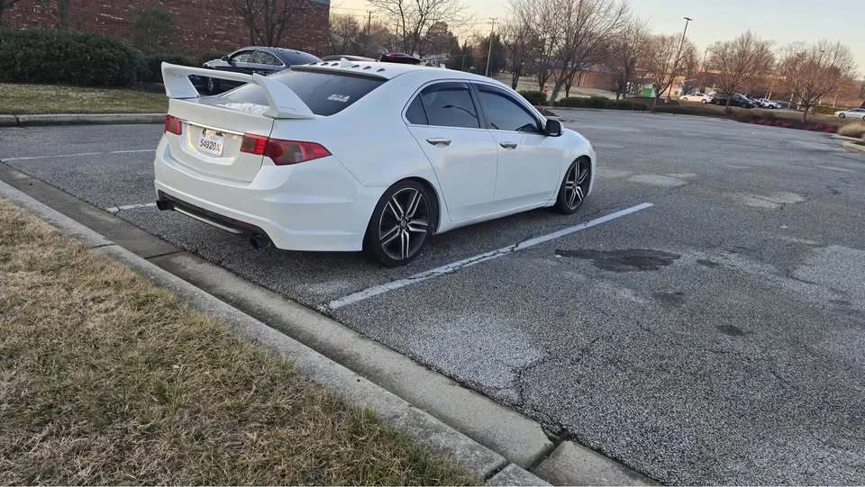 2011 Acura TSX 2nd Gen - Image 19 of 20