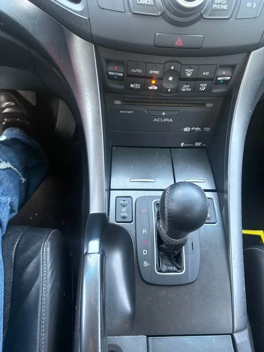 2011 Acura TSX 2nd Gen - Image 12 of 13