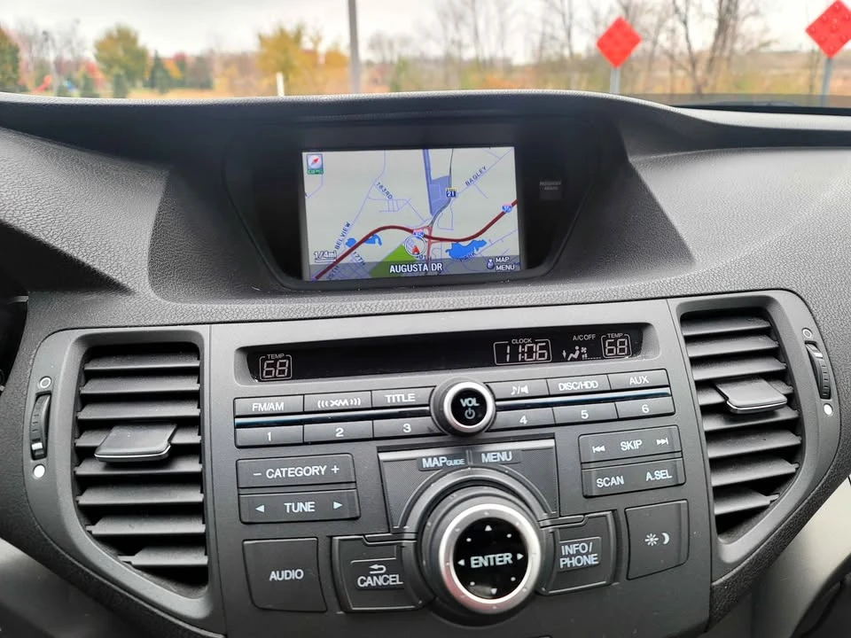 2011 Acura TSX 2nd Gen - Image 12 of 16