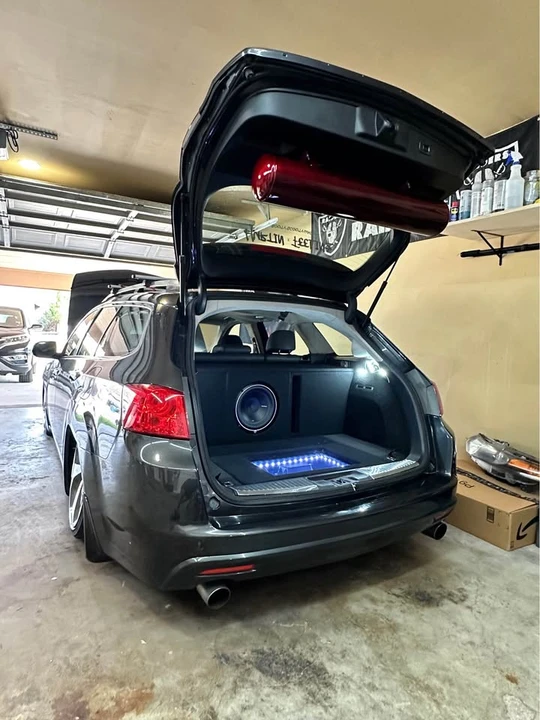 2011 Acura TSX 2nd Gen - Image 11 of 13