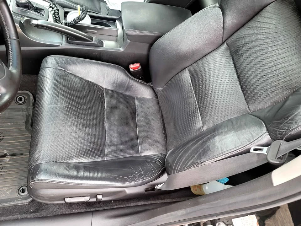 2011 Acura TSX 2nd Gen - Image 12 of 13