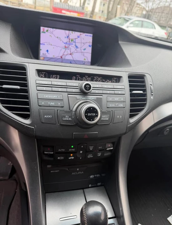 2011 Acura TSX 2nd Gen - Image 11 of 19