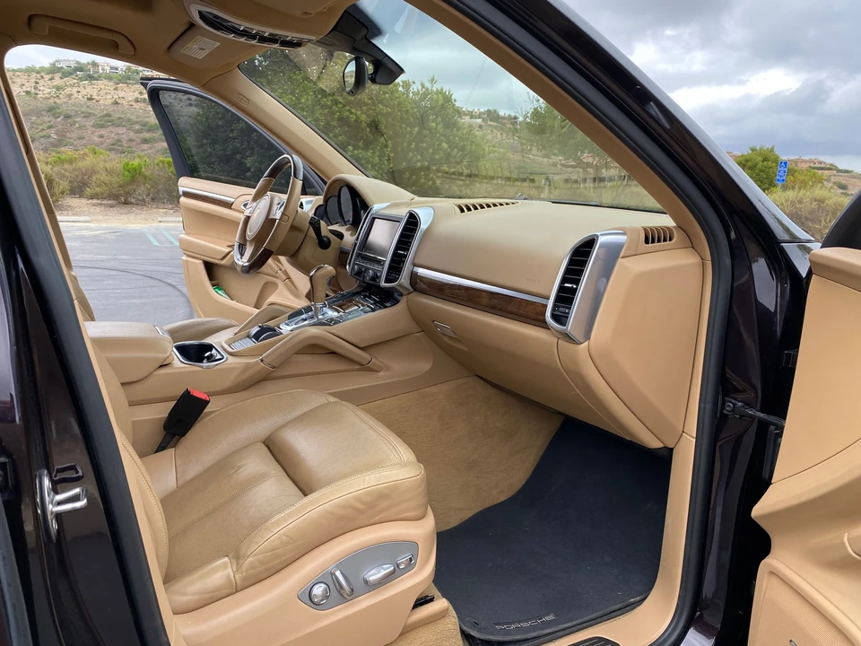 2011 Porsche 958 Cayenne S - Image 11 of 20