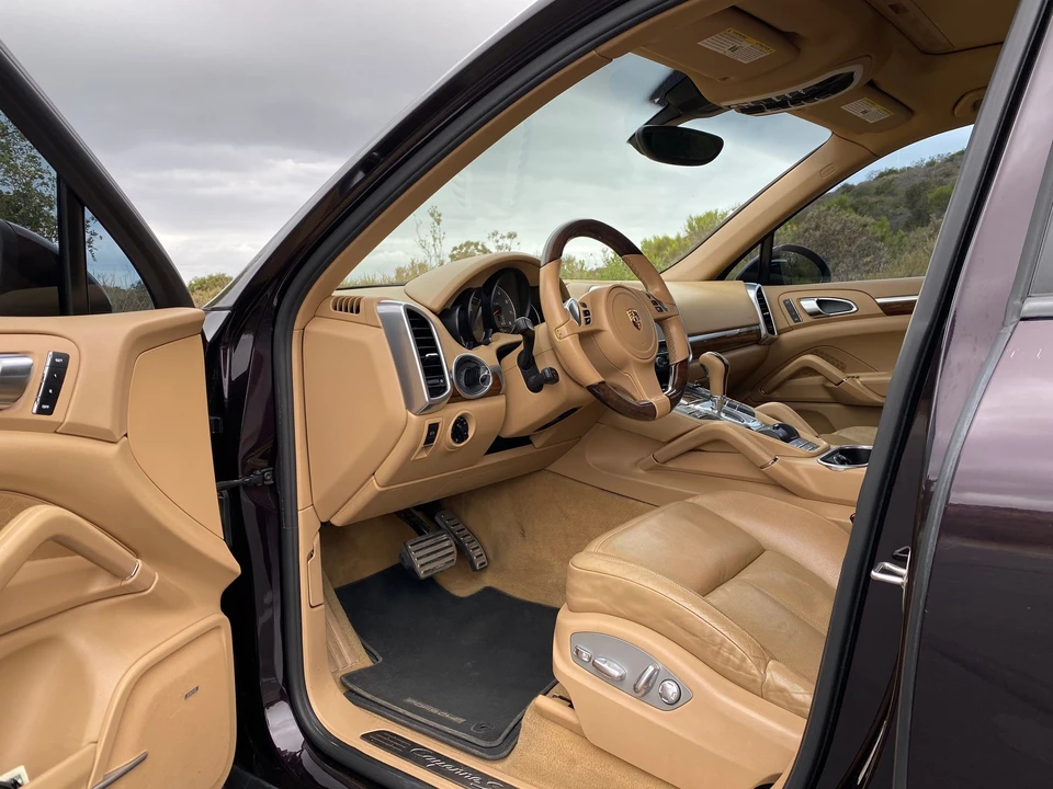 2011 Porsche 958 Cayenne S - Image 9 of 20