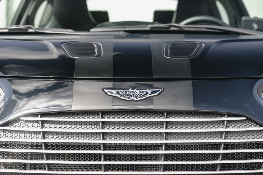 2011 Aston Martin - Image 16 of 31
