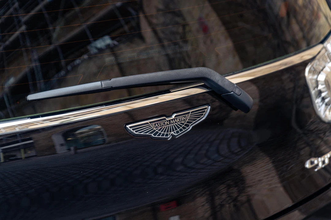 2011 Aston Martin - Image 26 of 31