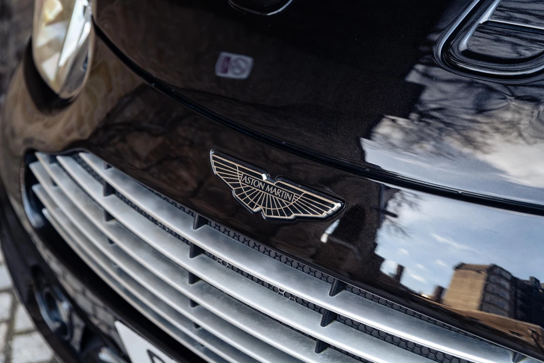 2011 Aston Martin - Image 16 of 31