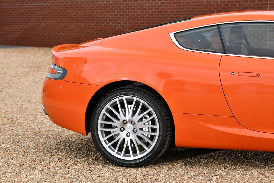2011 Aston Martin DB9 - Image 15 of 31
