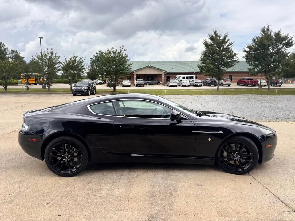 2011 Aston Martin DB9 - Image 4 of 17